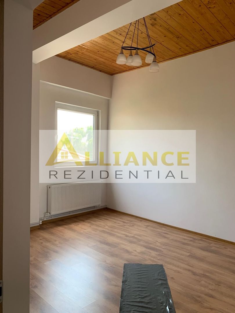 Catelu-Casa S+P+1+M - 14 Camere-1550 Teren - Poză 3