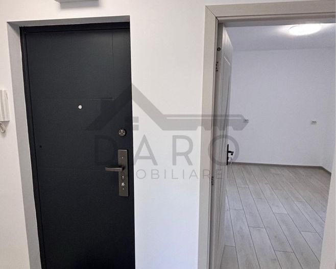 Vand apartament cu 3 camere - Poză 4