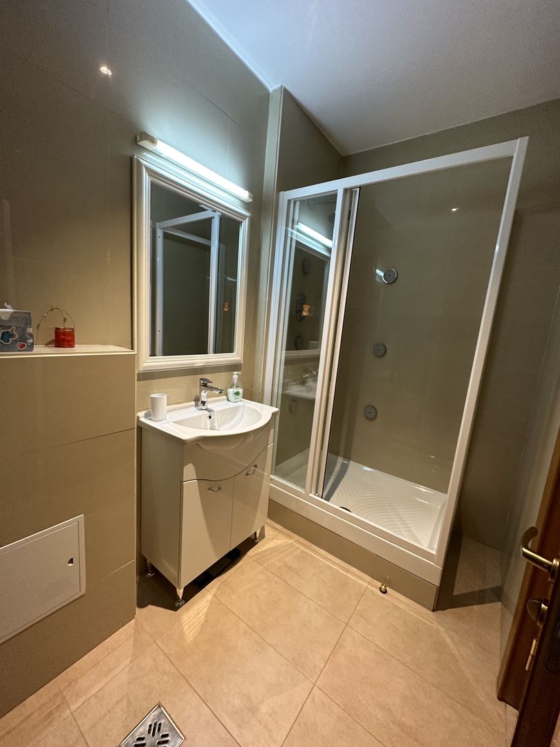 Apartament cu 3 camere - Poză 13