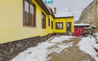 Casă cu 4 camere în zona Parneava - Poză 9