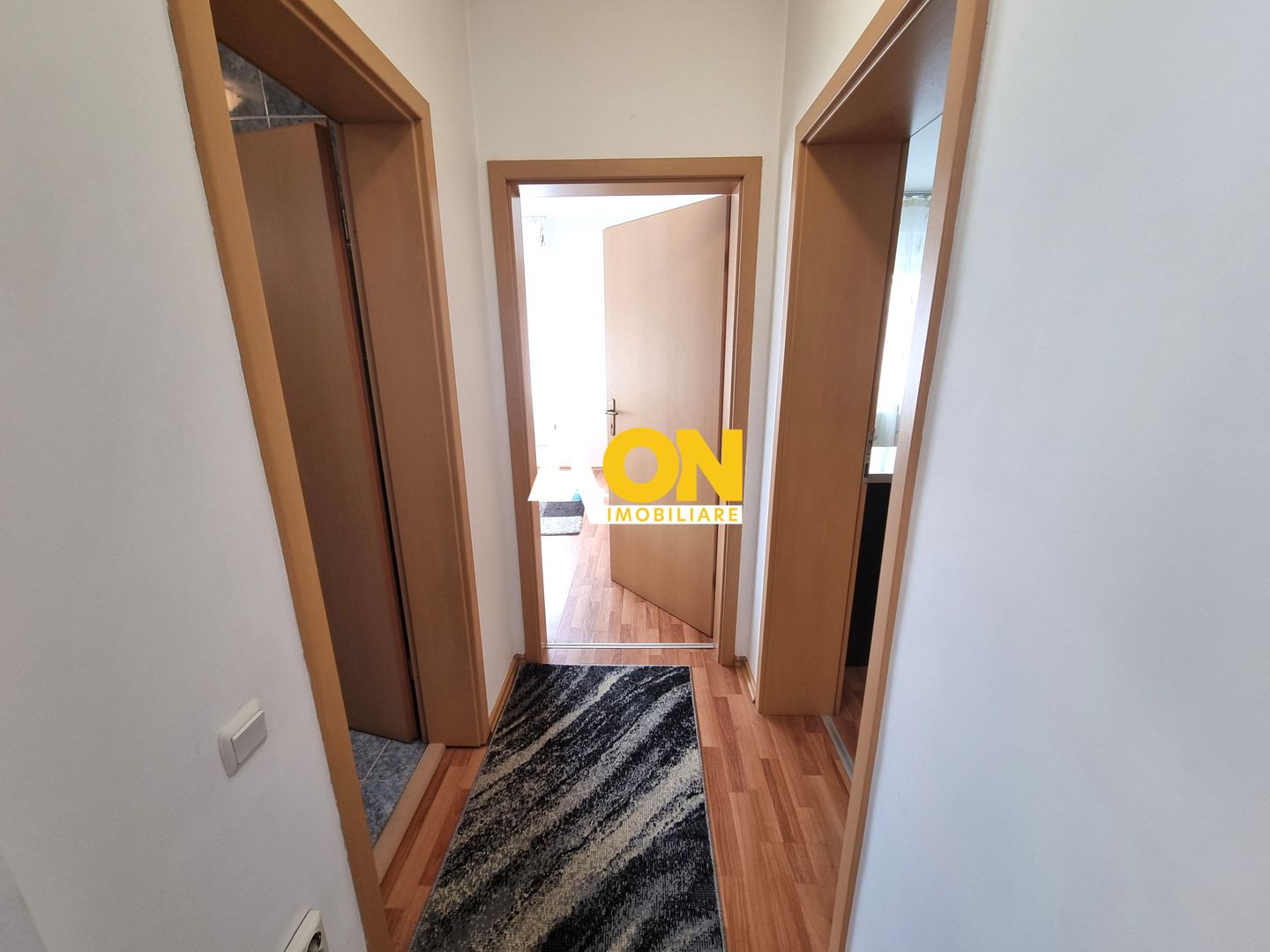 De inchiriat apartament 3 camere, zona Kaufland, Cetate - Poză 3
