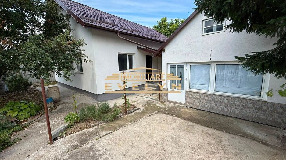 Casă parter de vânzare – Str. Săvenilor, Botoșani | 98.000 € negociabil - Poză 1