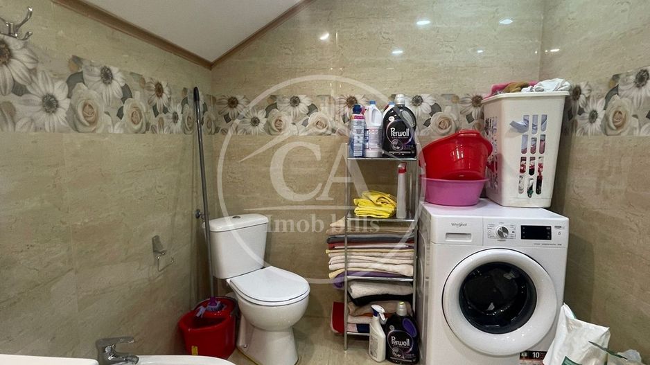 Casă de vânzare cu 4 camere în Cartierul Tineretului, Oradea - Poză 18