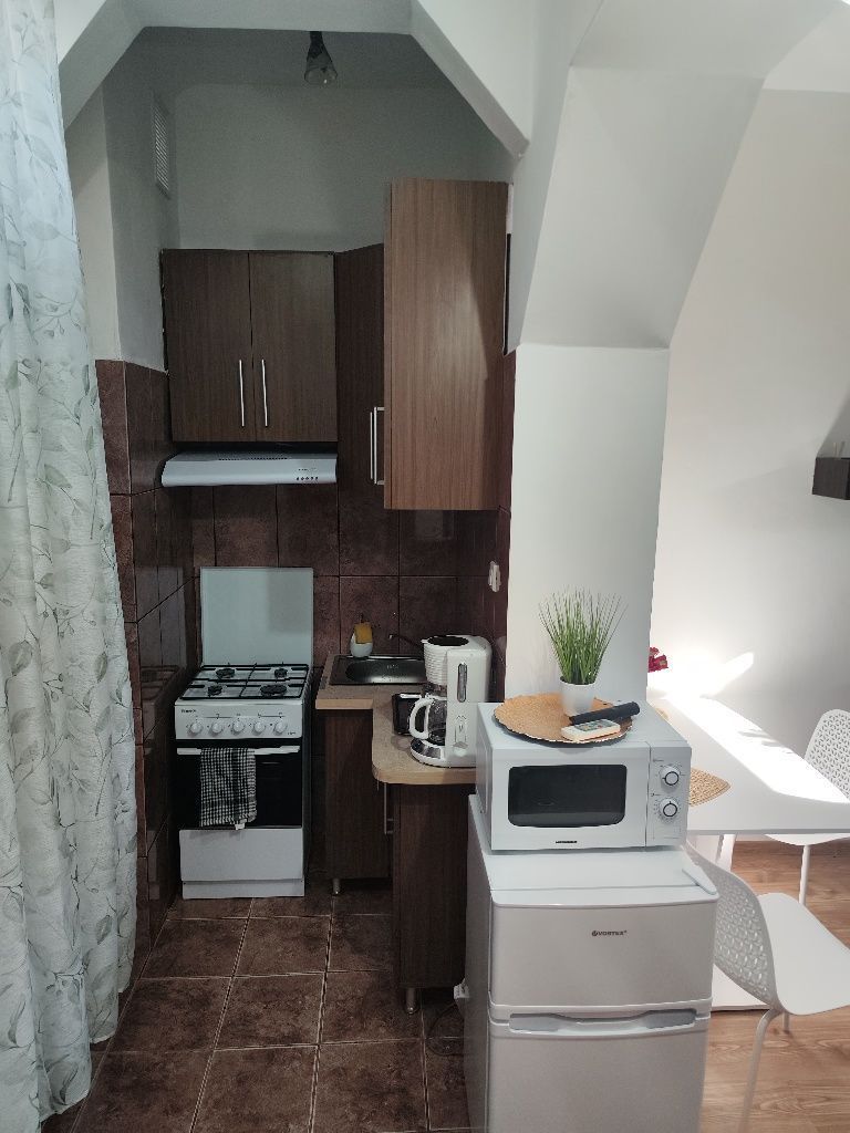 Apartament cu Terasa la Curte Comuna | Zona Garii | Centrală Proprie. - Poză 3