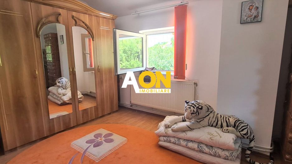 Vila pretabila pensiune + restaurant,  10 camere,  1000MP teren - Poză 20