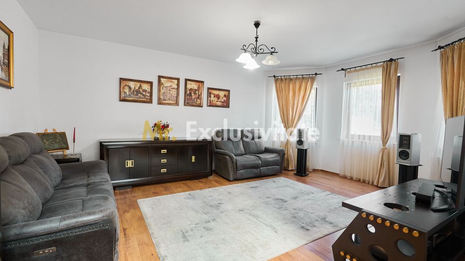 Casa + 305 mp terem curte proprie in zona rezidentiala Gavana - Poză 3