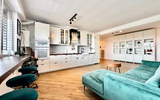 Apartament penthouse, cu terasa generoasă, la intrare in Giroc - Poză 1