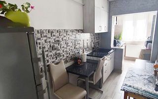 Apartament cu 1 camera de vanzare central in Sanmartin - Poză 1