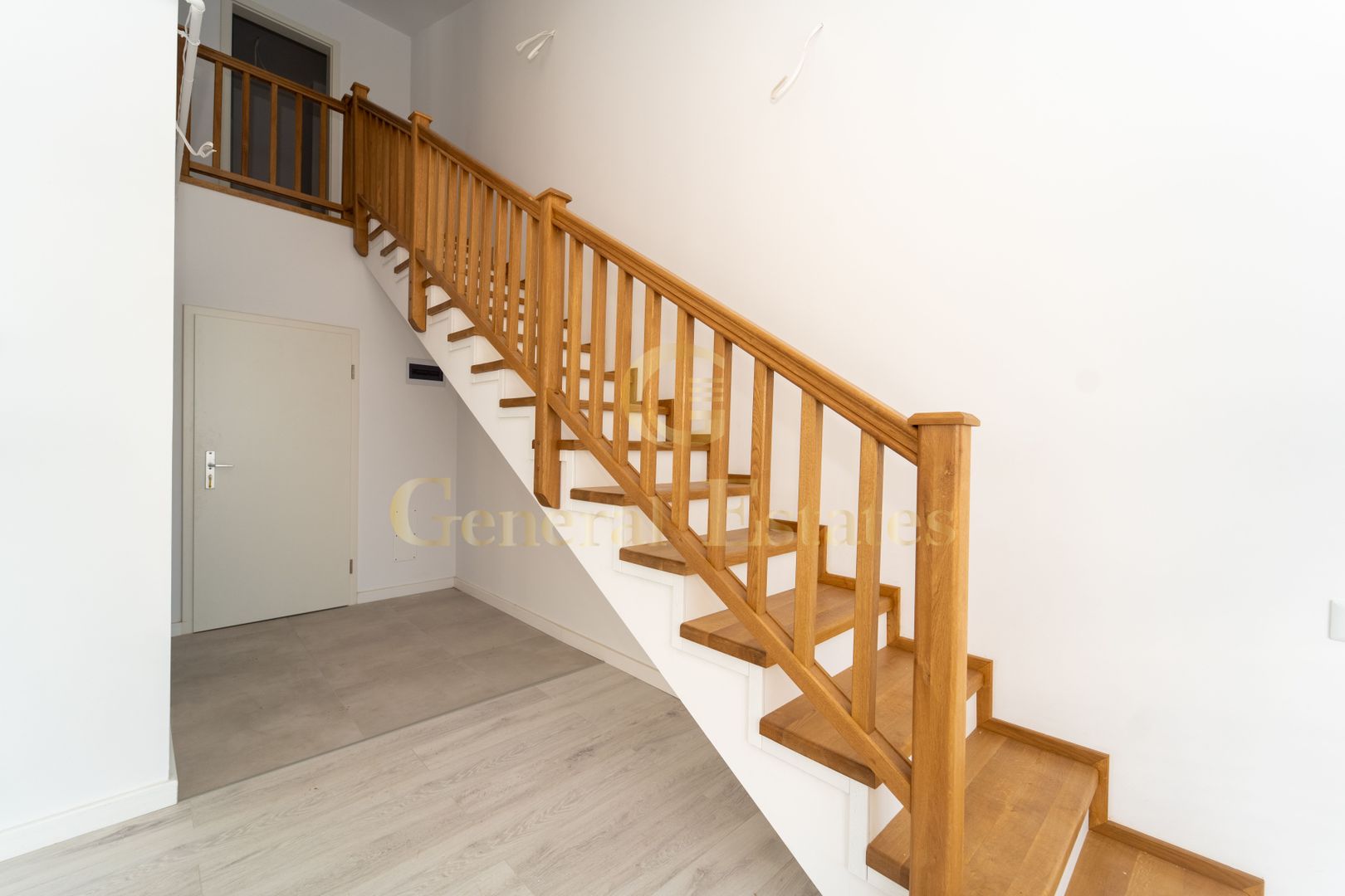 Penthouse cu 3 camere - Poză 3