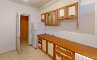 De vanzare, Bd. Ferdinand – 3 camere, 3 balcoane inchise, decomandat - Poză 6