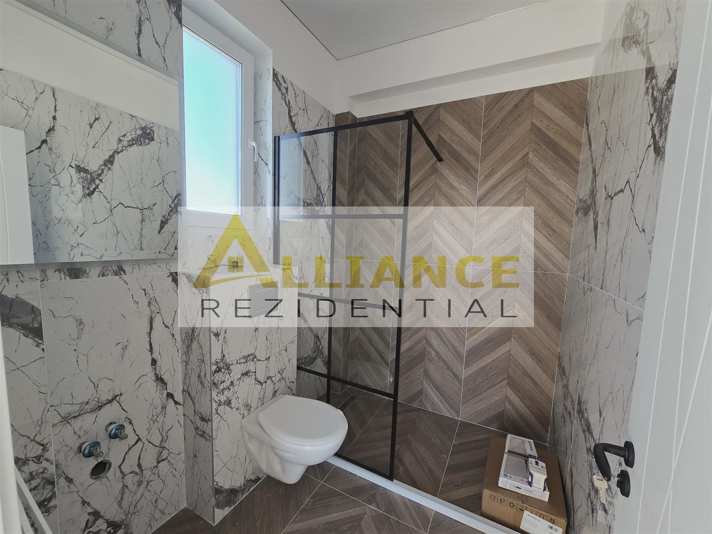 Casa individuala- 4 camere- 371mp teren- placa de beton - Poză 4