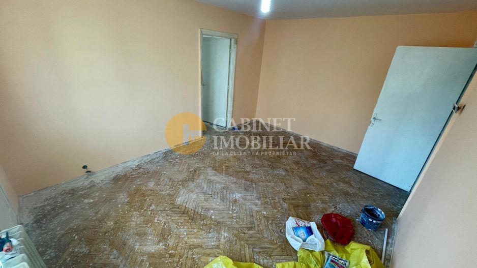 Apartament cu 2 camere - Etaj 2 - Bloc Fara Risc - Zona Podu Ros - Poză 2