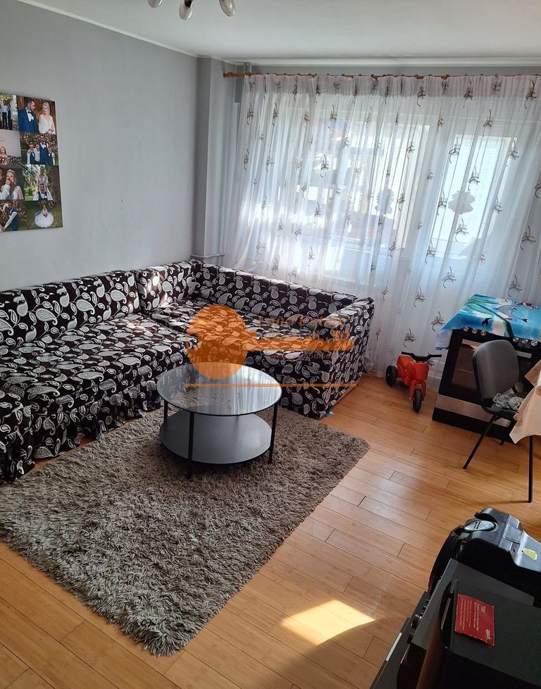 Apartament cu 3 camere in zona Drumul Taberei-5 minute de Metrou Constantin Brâncuș - Poză 1
