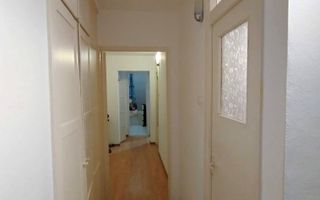 Apartament 3 camere, 68 mp utili, Cetate, zona Piata Cetate - Poză 4