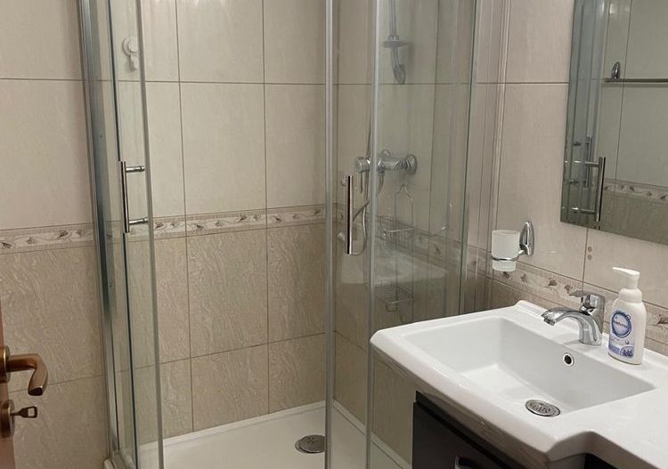 Închiriere Apartament cu 3 camere, 140 mp, parcare subterana, centrala proprie - Poză 8