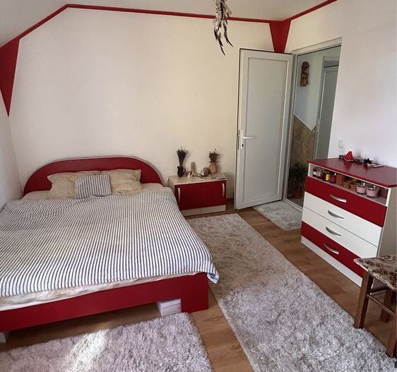 BRASADAS vinde casă cu etaj 8 cam 8 ari zona BOTIZULUI. - Poză 7