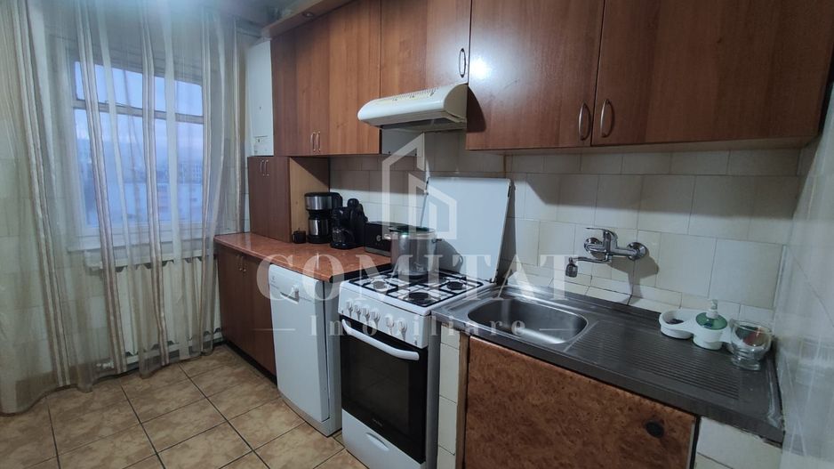 Apartament | 4 camere  | 94 mp | etaj intermediar | zona Farmec - Poză 6