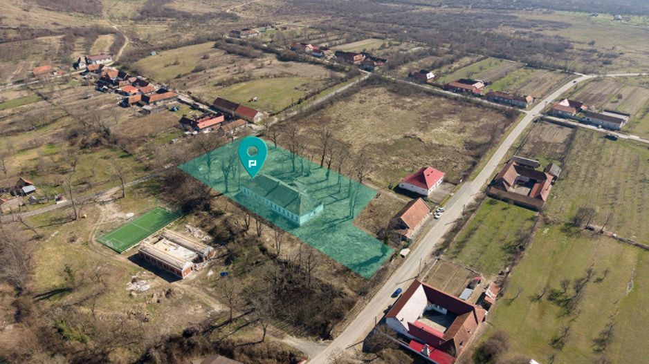 Conac nobiliar de secol XIX cu 8 camere în Maciova - Poză 29