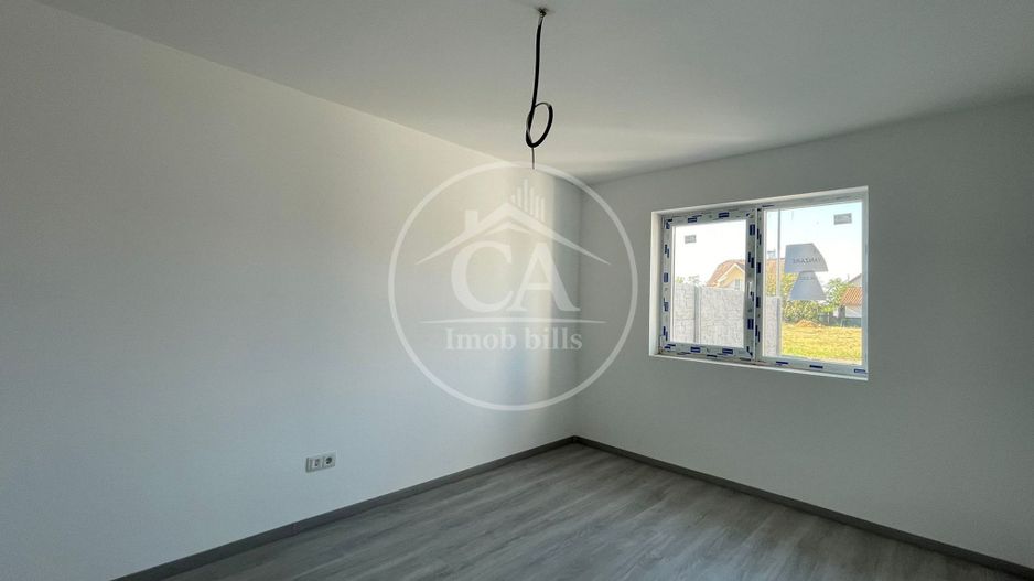 Casă de vânzare tip duplex cu 4 camere în Nojorid, Oradea. - Poză 6