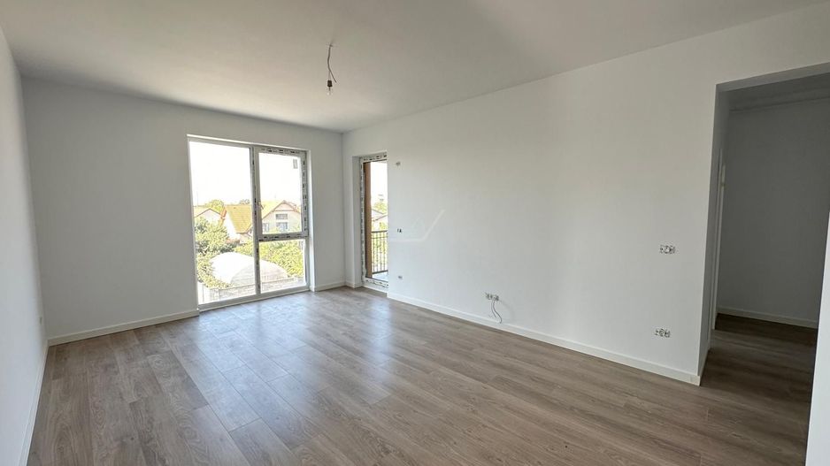 Bloc finalizat. Lift. Decomandat. Loc parcare. - Poză 1