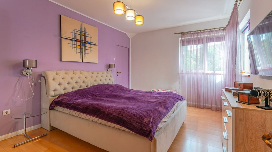 Casă spațioasă pentru familie în Hărman: 5 camere, 670 mp teren - Poză 20