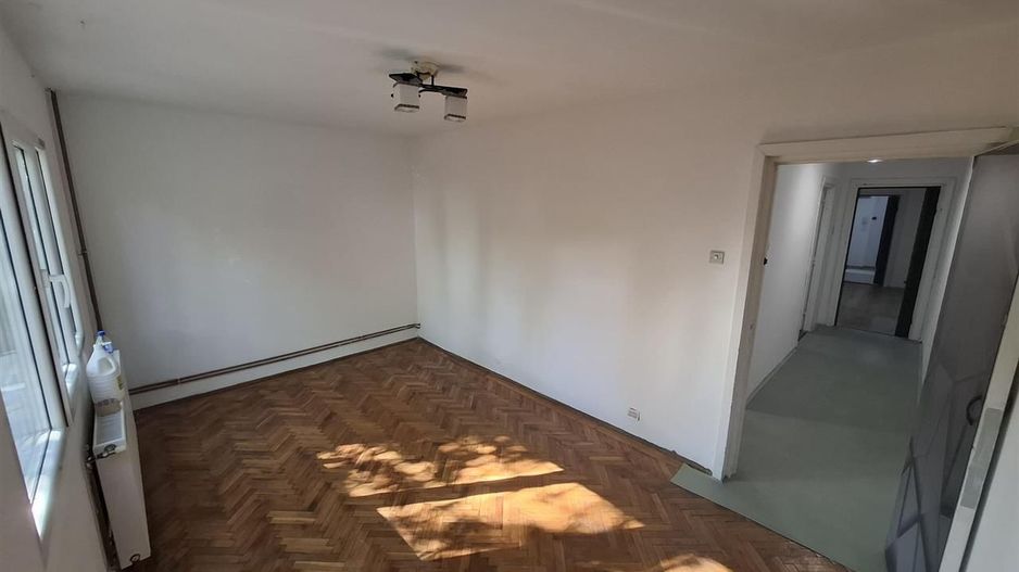 3 camere zona G. Lazar centrala. parter - Poză 22