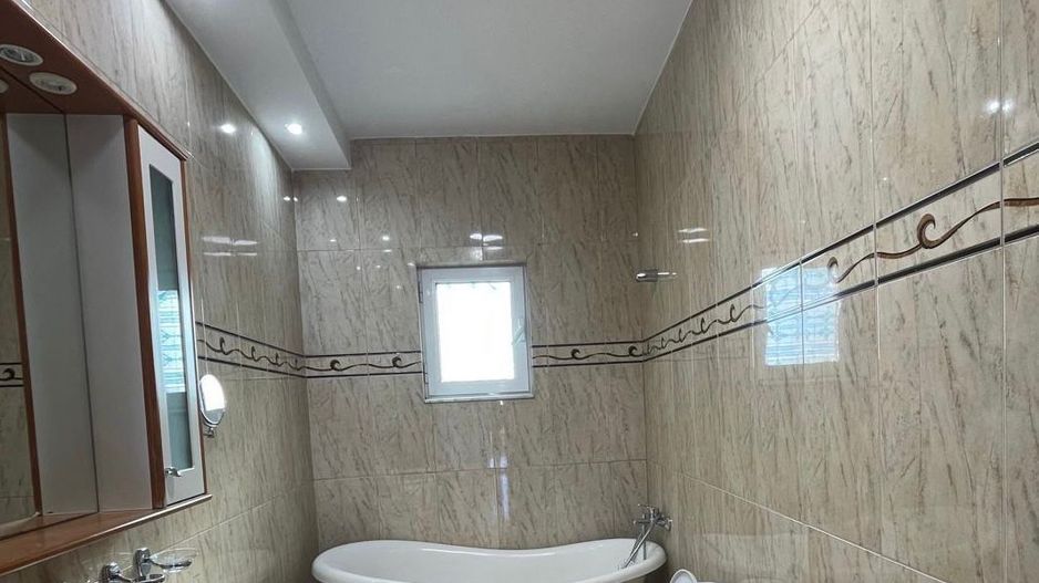 Vila superba 5 camere Pipera  I Erou Iancu Nicolae I  Stradala - Poză 7