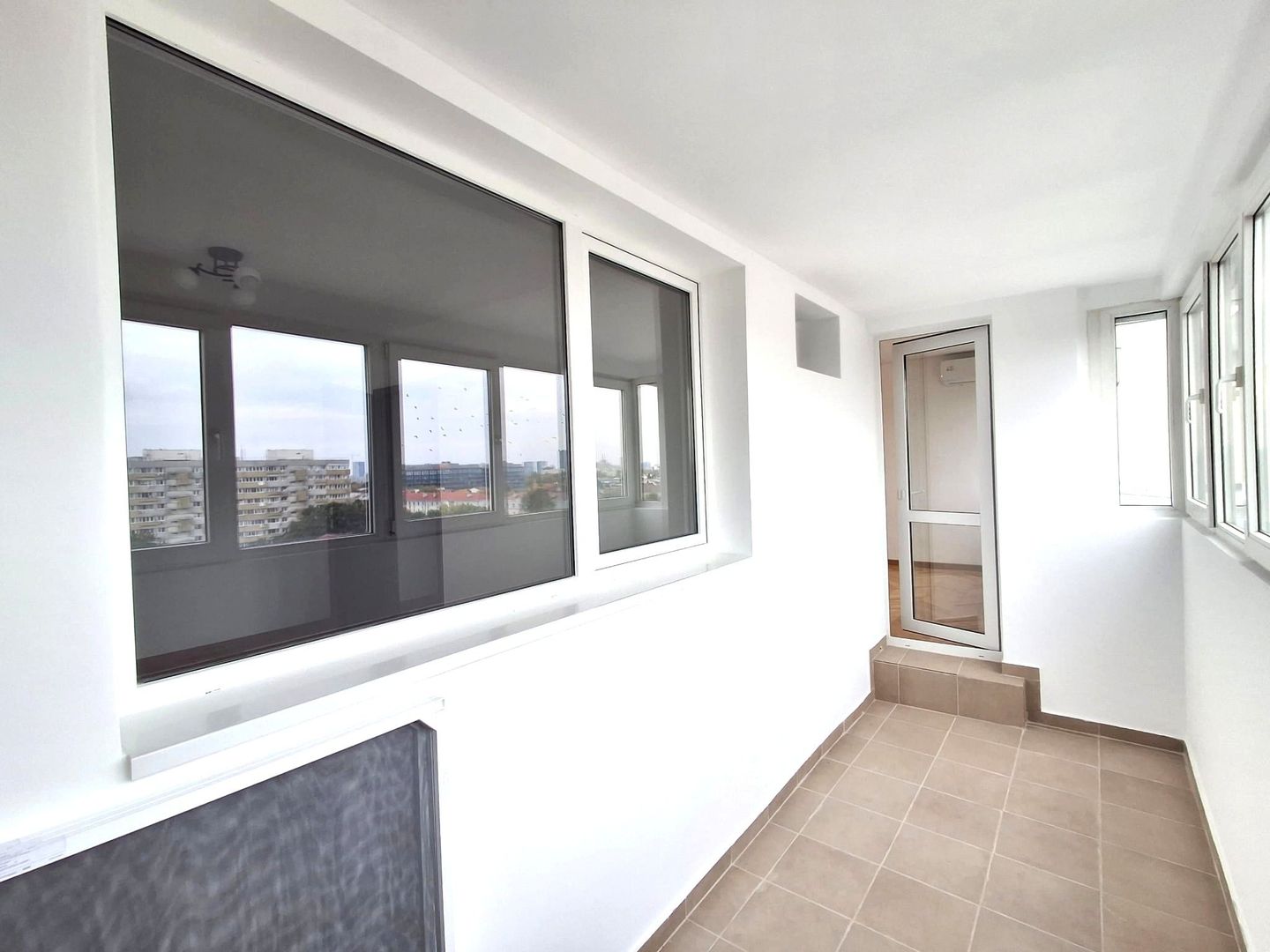 Apartament 2 camere renovat la 2 minute de metrou - Poză 15
