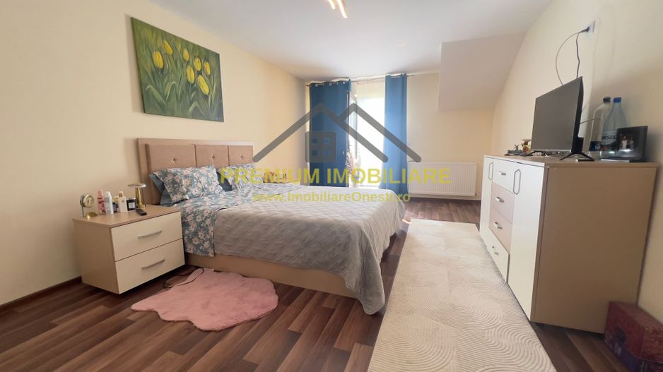 Vilă P+M cu teren de 4.200 mp + Garaj - Onești - Poză 21