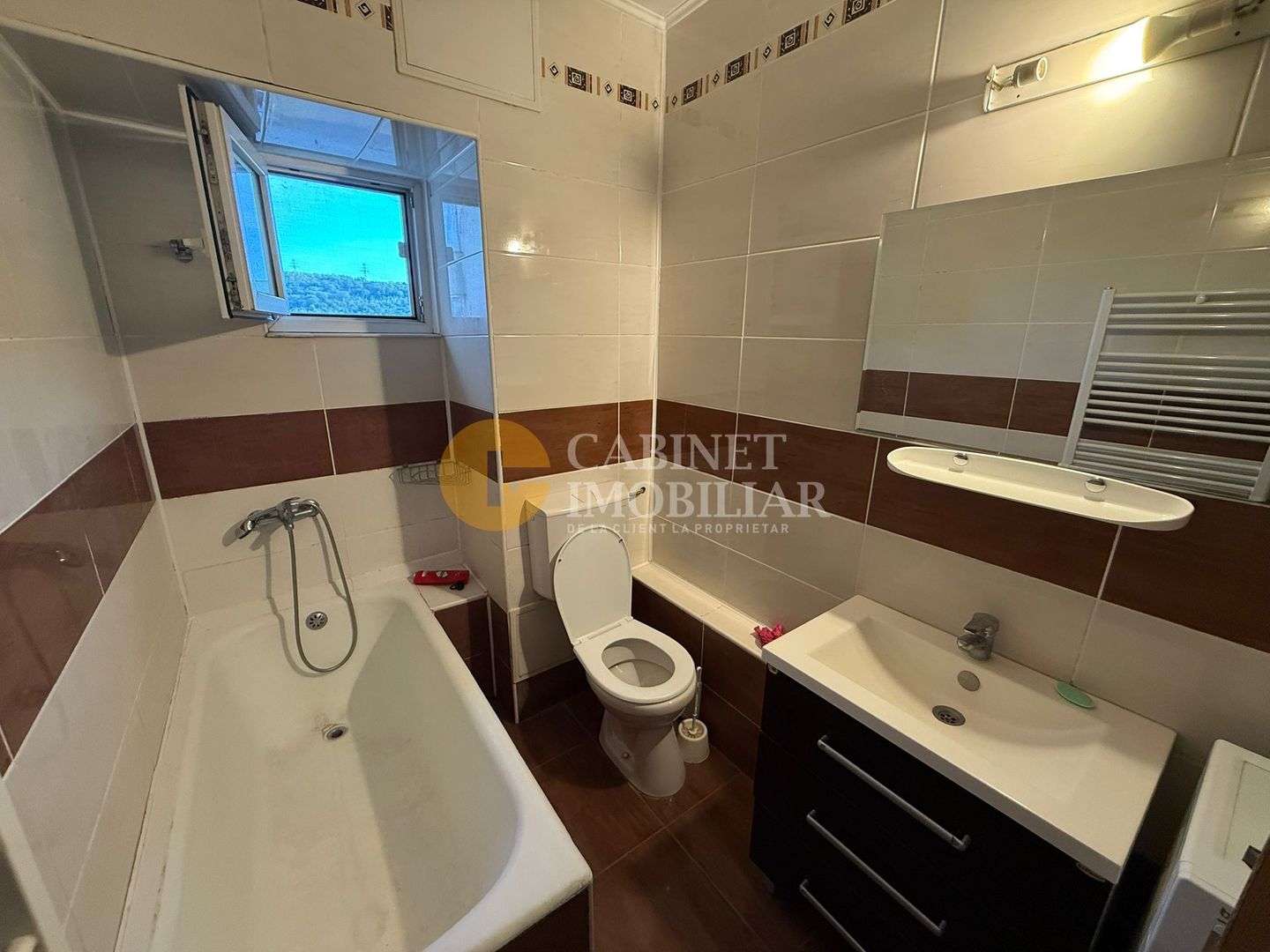 Apartament 3Camere Decomandat + 2 Bai -Zona Dacia - Poză 4