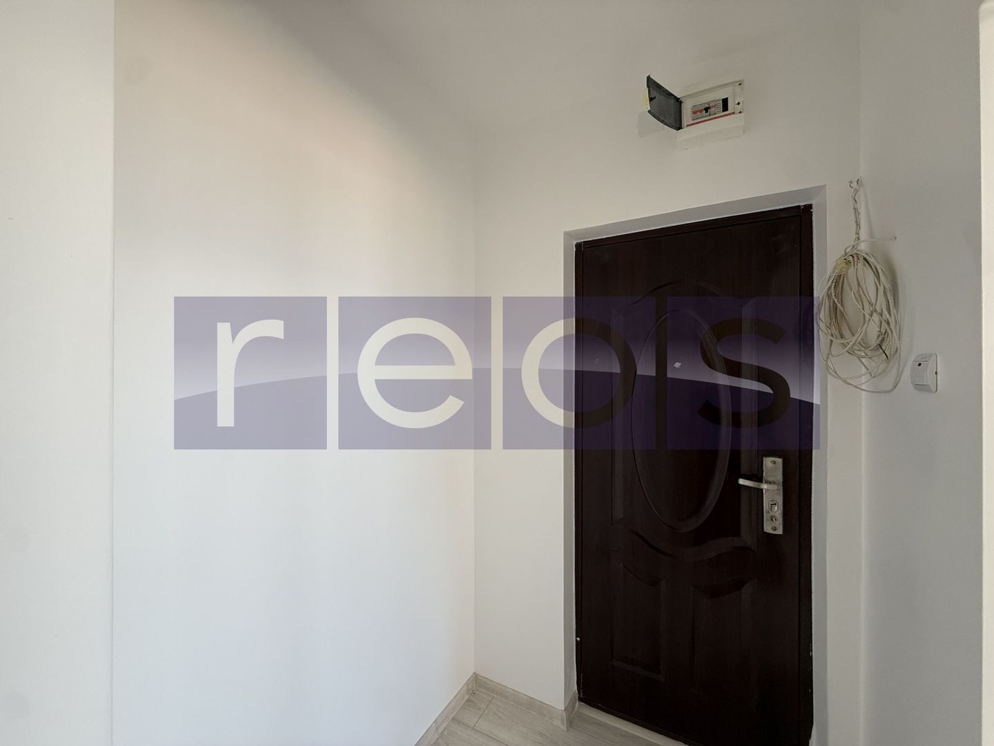 VÂNZARE GARSONIERĂ | ZONA TITAN | LUMINOASĂ ȘI SPAȚIOASĂ - Poză 13