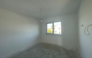 Duplex nou cu 4 camere, amplasament excelent în Moșnița Veche - Poză 12