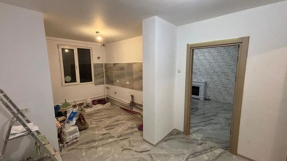 De inchiriat apartament cu 3 camere NEMOBILAT, Brancoveanu sector4 - Poză 9