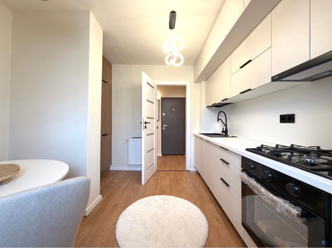 Apartament superfinisat | la cheie | bloc reabilitat | Primãverii - Poză 2