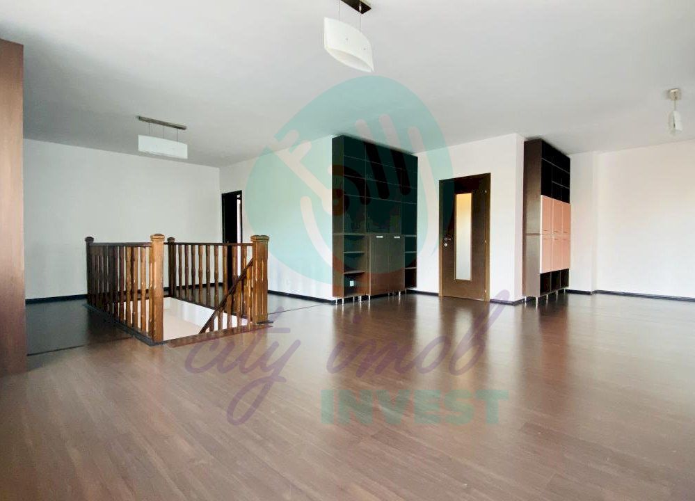 Apartament 6 camere tip duplex - Poză 2