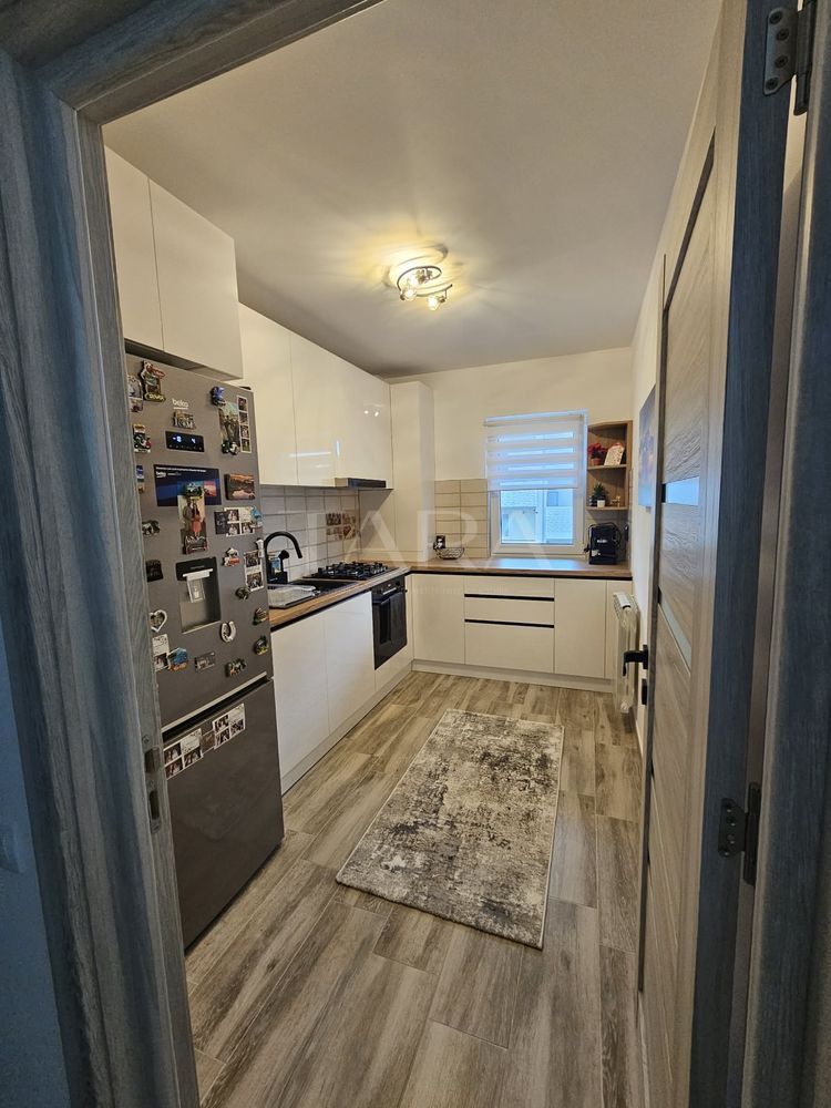 Apartament cu 2 camere, balcon de 20,45 mp, bloc nou. - Poză 2