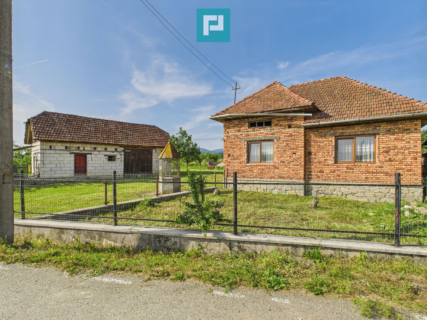 Casă cu teren de 4707 mp în Hălmăgel, județul Arad - Poză 22