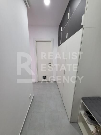 Studio semidecomandat cu zonă de dormit separată + parcare subterană - Poză 7