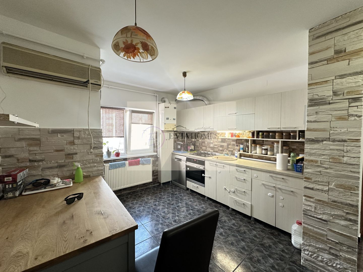 3 camere decomandate/Zona Bibliotecii Județene Octavian Goga - Poză 1