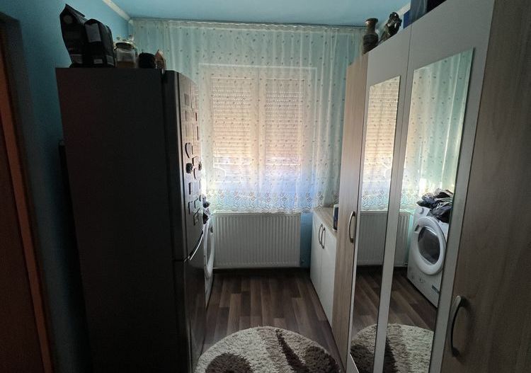 Apartament cu doua camere zona micro 14 - Poză 3