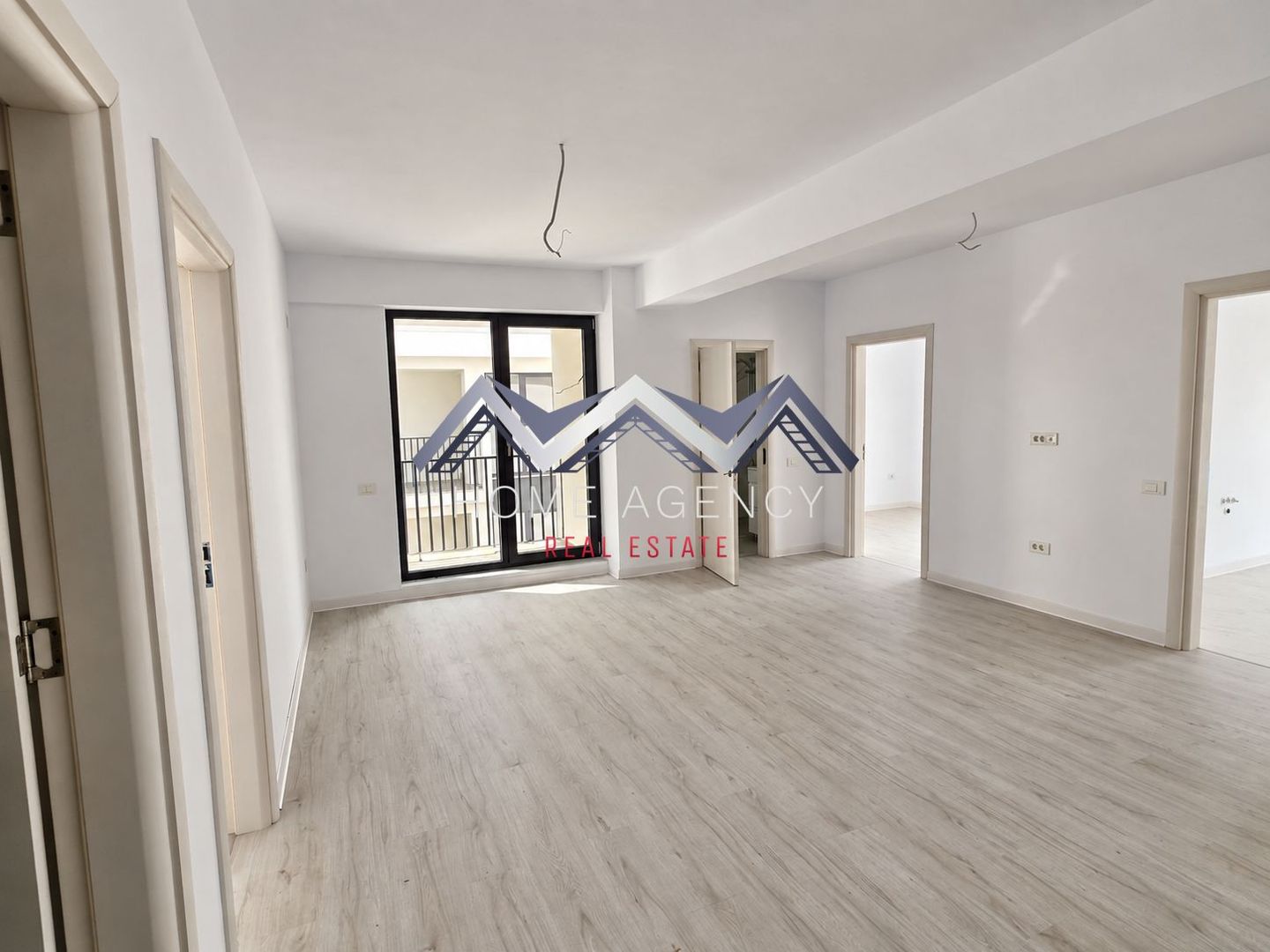 Apartament 3 camere Otopeni central - ultimul disponibil - Poză 1