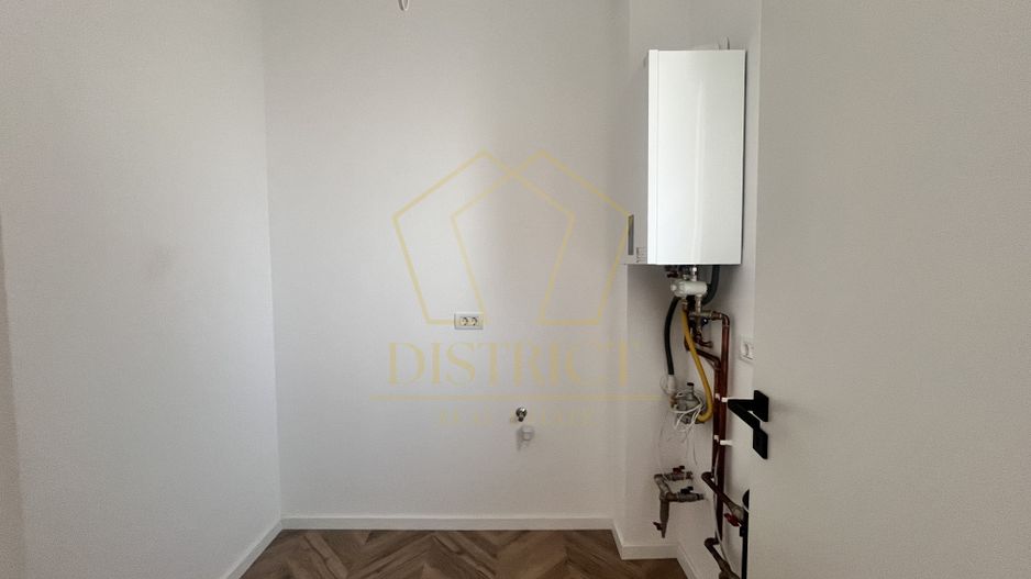 Duplex modern cu 5 camere si curte amenajata I Dumbravita - Poză 3