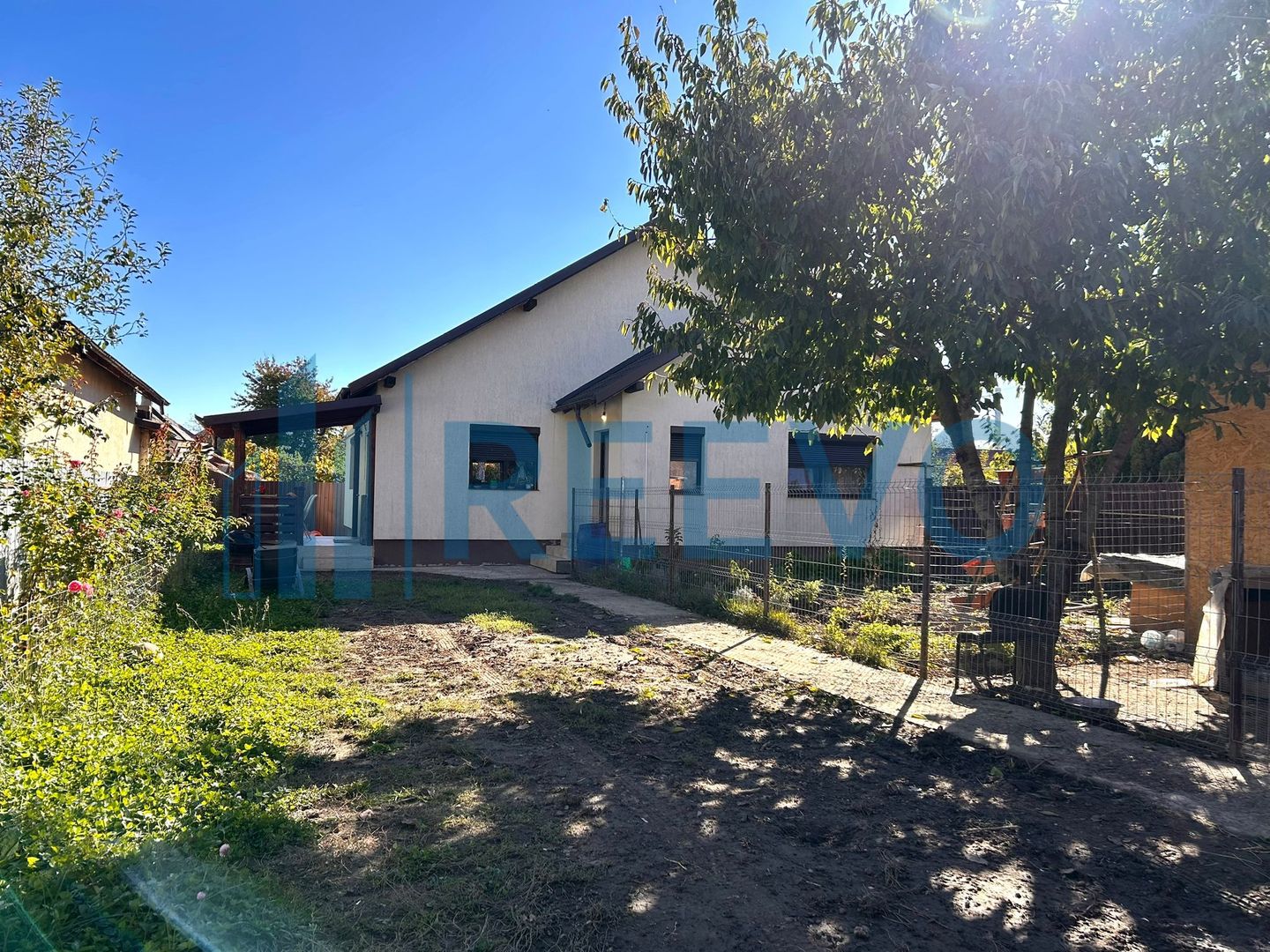 Casă/Vilă de vânzare în Letea Veche, Jud. Bacău - Poză 1