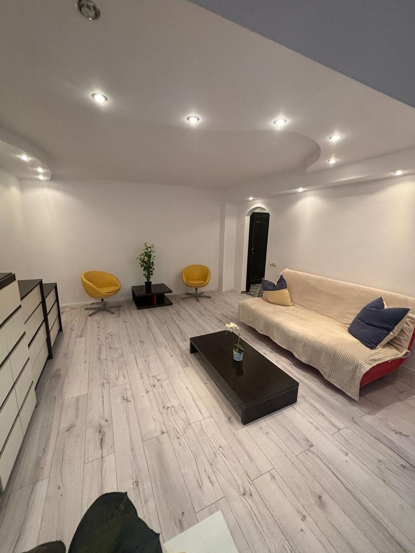 Garsoniera Mall Vitan  T64 - Poză 1