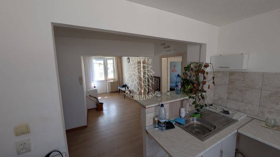 OFERTA! Apartament 4 camere-decomandat-balcon 25 mp-Imparat Traian - Poză 2