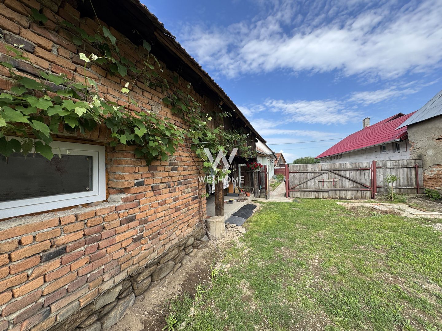 Casa individuala in Arpasu de Sus, teren mare, partial renovata - Poză 27