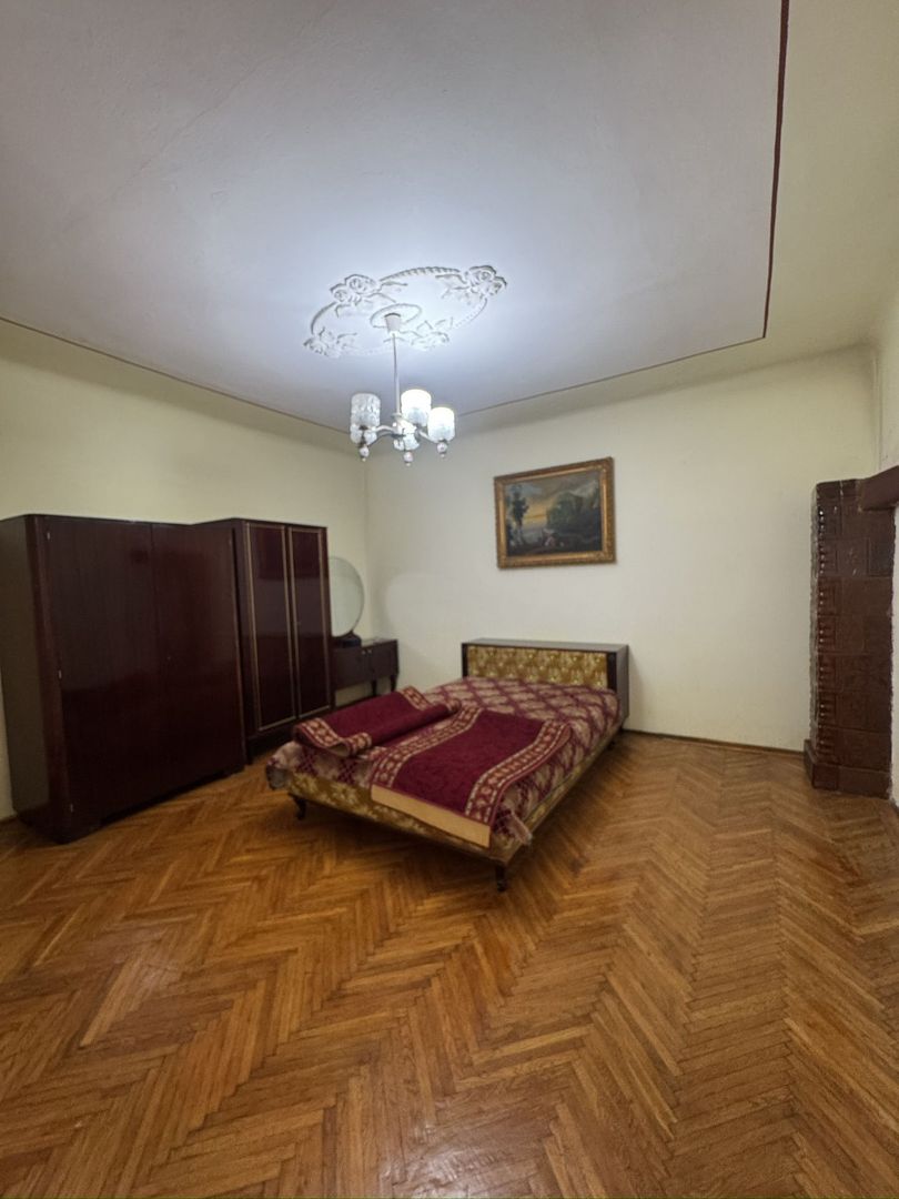 De vânzare Casă în Grădiște, curte + grădină proprie generoasă Arad - Poză 11