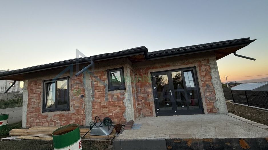 Casă de vânzare 4 camere, 92,8 mp util, Tomesti, Iasi - în curs de finisare, cu beci - Poză 2