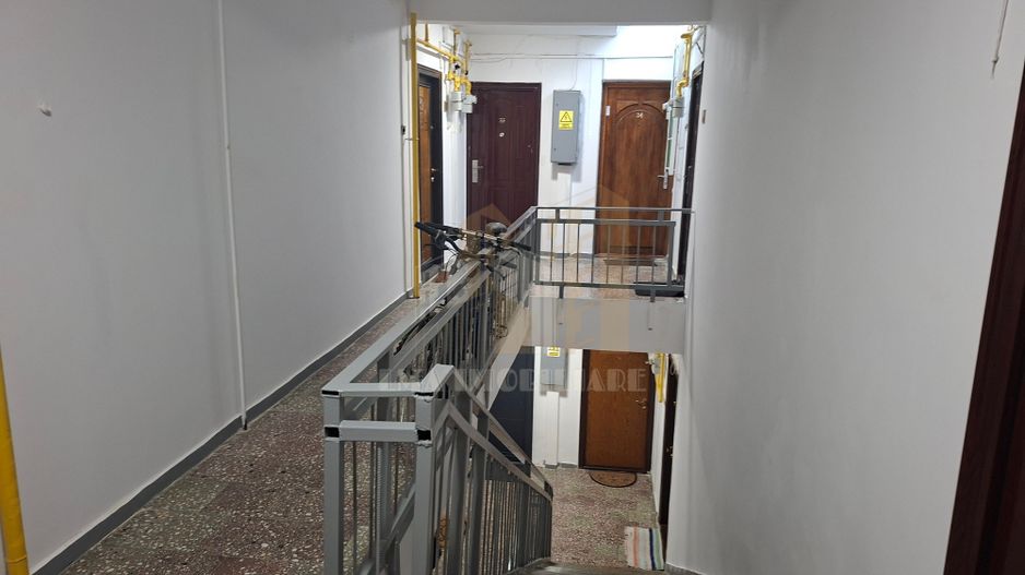 Garsoniera Centrul Civic strada Matei Basarab Brasov - Poză 11