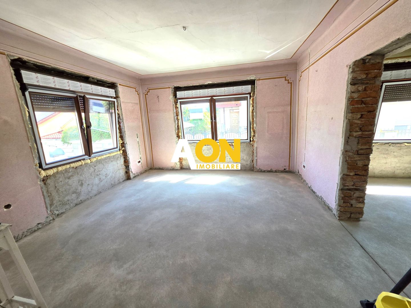 Casă semifinisată, 4 camere, 350 mp teren, la asfalt, zona Centru - Poză 6